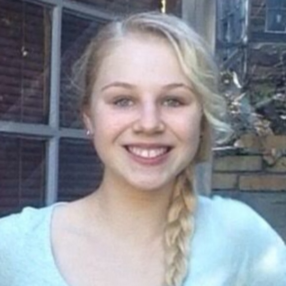 Meet your Posher, Amelia meacham - Picture 1 of 1